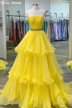 Ярко жълта вечерна рокля Мъниста без презрамки Tiered A-line Sweep Train за дипломиран без ръкави тюл абитуриентска рокля vestidos formales