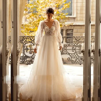 Glittery тюл сватбени рокли V врата фенер ръкав линия булчински рокля илюзия дантела бутон обратно халат De Mariee